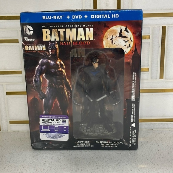 NIB Batman Bad Blood Blu Ray DVD Limited Edition Gift Set w/ Night Wing Figure - Picture 1 of 14